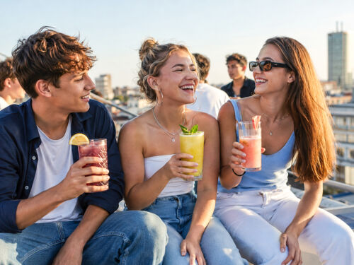 Gen Z trinkt deutlich mehr Mocktails und Fruchtsaft